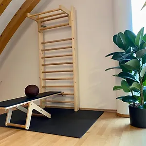 Hotel Luxury Penthouse Jacuzzi, Pool Table, Bbq & Desks, Berlin